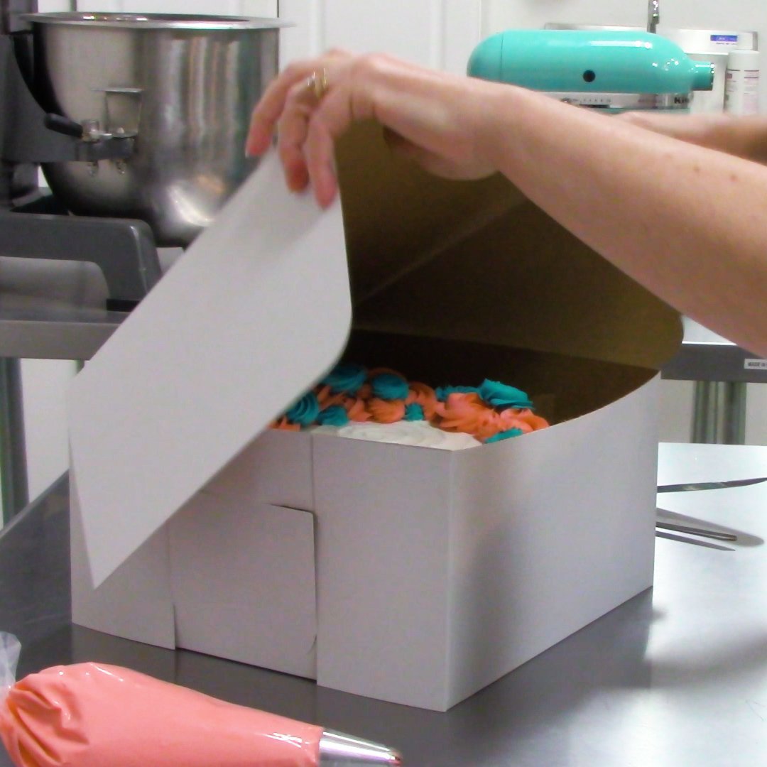 Why Should You Use a Quality Cake Box and Cake Board to Transport Your Cakes and Cookies? - Art Is In Cakes, Bakery Supply
